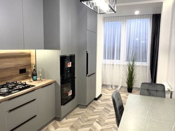 Продам стильну 1кімн новобудову, Героїв Майдану Черновцы