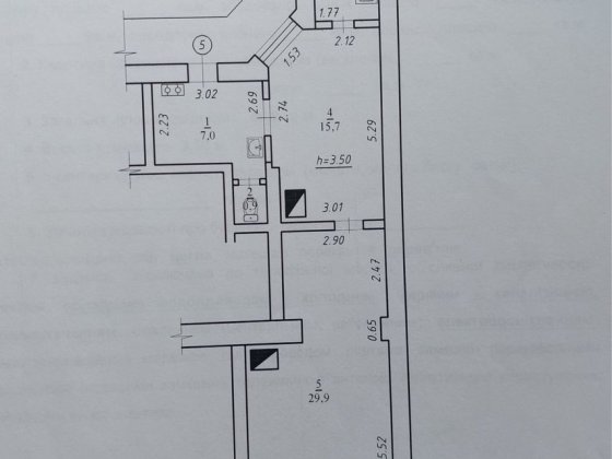 Продаж 2 к ст./ф( центр міста ) Гер.Майд.( напротив Рязані ) Черновцы