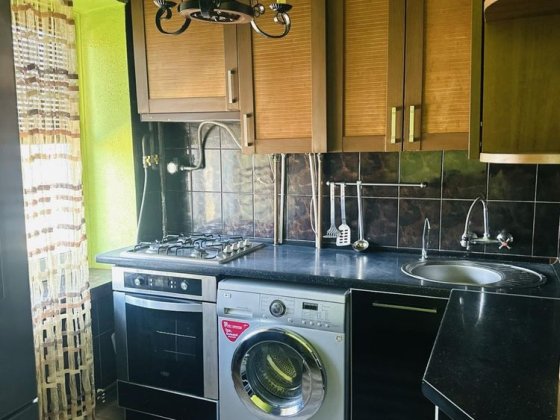 Трьохкімнатна квартира в хорошому районі Ровно