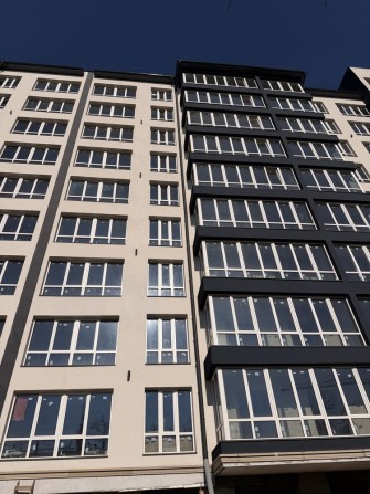 Продам 2кімн новобудову, Чернівціжитлобуд - фото 1