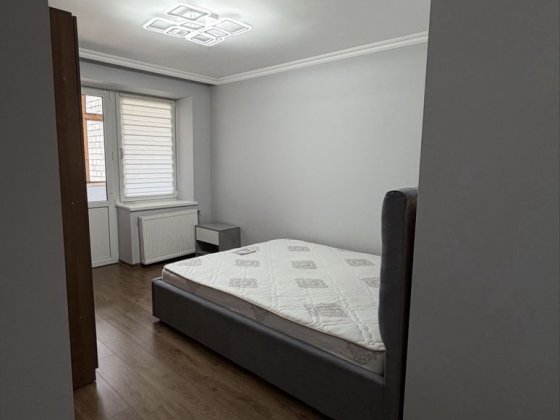 Продаж 2-к квартири Бульвар Героїв Крут Черновцы