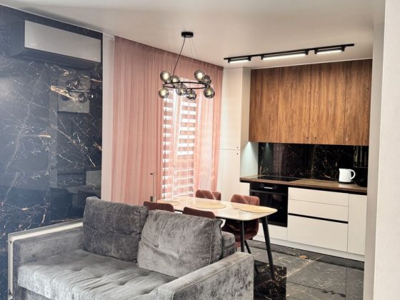 1-кімнатна квартира в новобудові з дорогим ремонтом на автовокзалі! Ровно