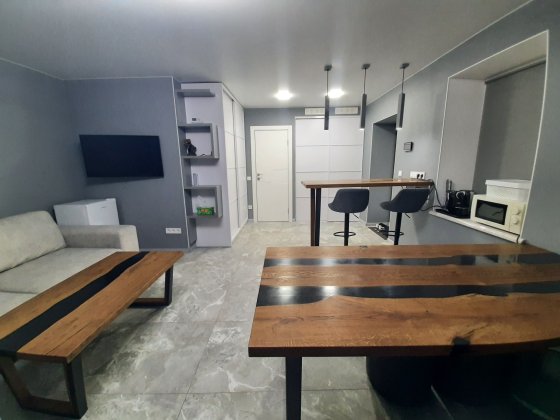 Продам 1 ком, с АО, Гараж, Центр, Закрытый двор Суми