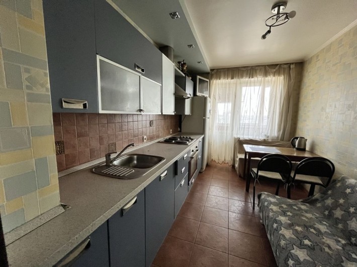 2 к квартира 9 ка. Ліфт без світла працює! - фото 1