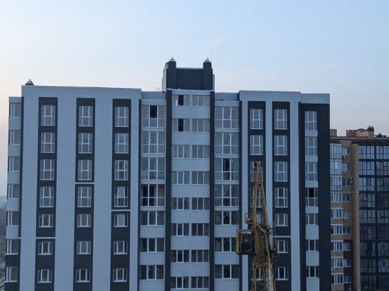 Кришталеве озеро , вул Чорновола Чернівці