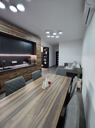 Півторашка є Гардеробна!Газове опалення!Світло не Вимикають! - фото 1