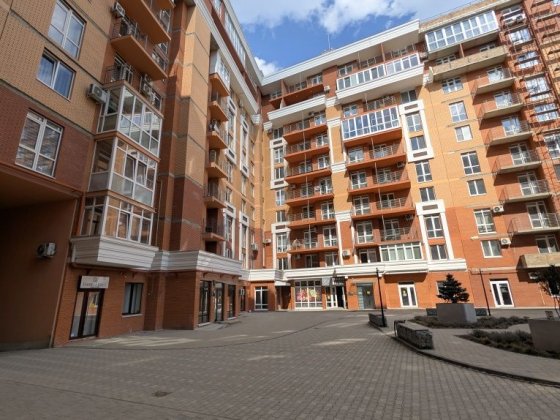 2 кімнатна Ромтісбуд проспект Чернівці