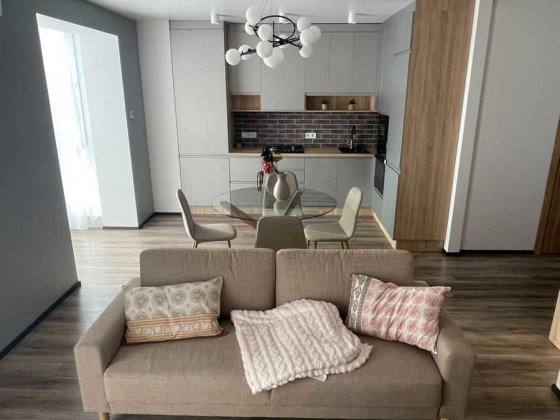 Квартира-студія з ремонтом, Кришталеве озеро Черновцы