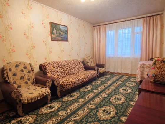 1 кімнатна квартира на другому поверсі біля Курського риночка Суми