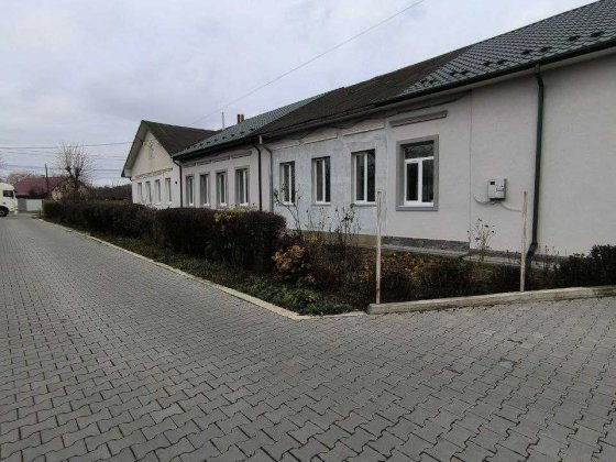 Продаж 2 квартири в особняку Черновцы