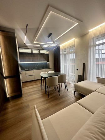 Продаж елітної квартири вул. Торговиця, Центр - фото 1