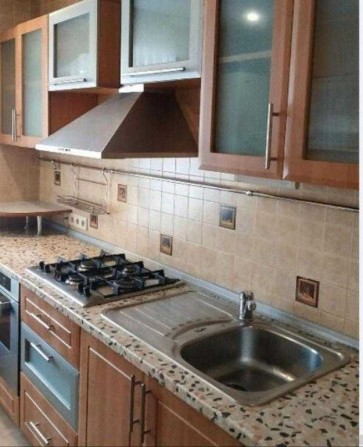 Левада 3-кiмнатна квартира з індивідуальним опаленням - фото 1