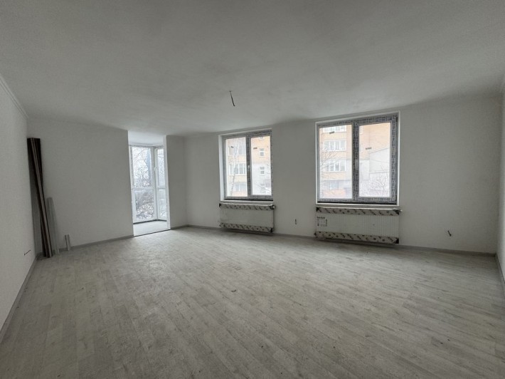 Продам квартиру на Дружбі - фото 1