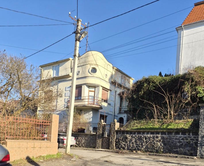 Продаж 3-кімн. квартири в центрі - фото 1