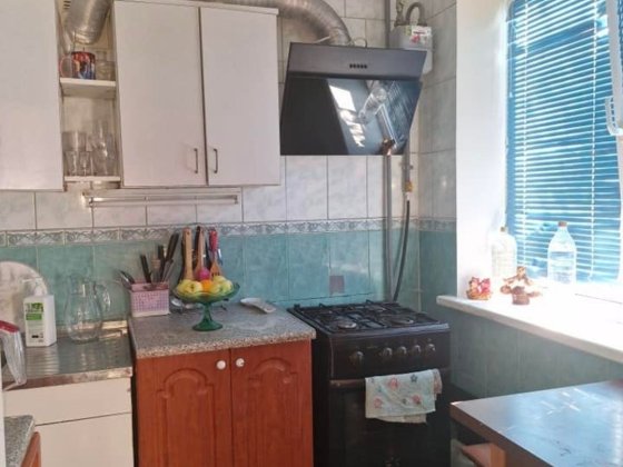 Продаж трикімнатної на Нижньогірський Суми