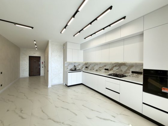 Продаться 3-к здана новобудова в 5 хв від Майдану Черновцы