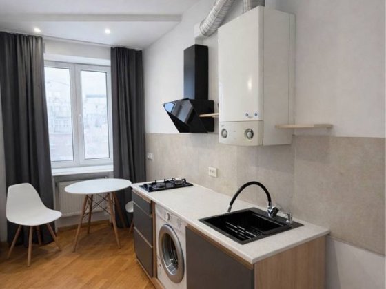 Продам класну 2к квартиру в топовому районі! Ровно