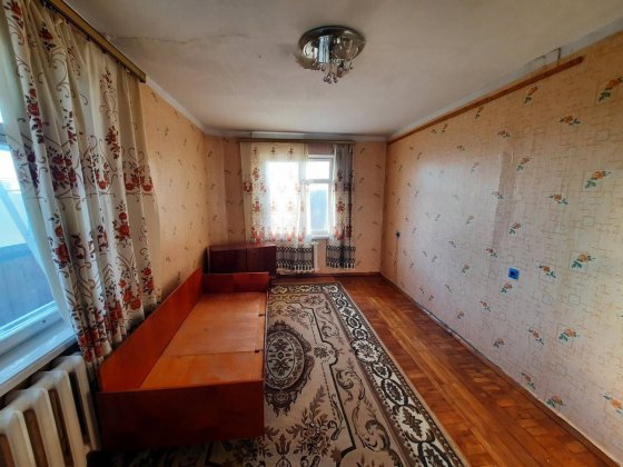 Продаж 2-км кВ. Автовокзал Ровно