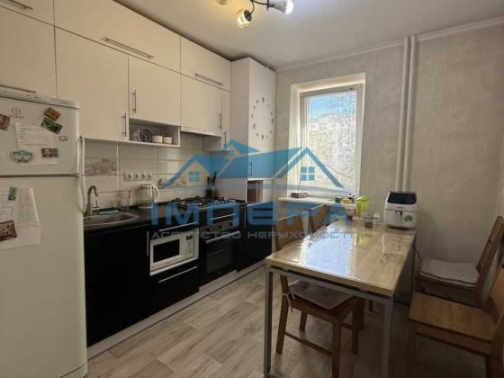 Продаж 3-кімнатної квартири з ремонтом на 2 поверсі Полтава