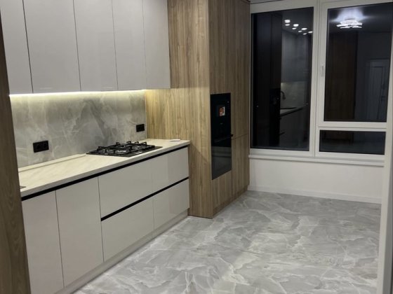 Продається 2кім новобувава з євроремонтом Черновцы