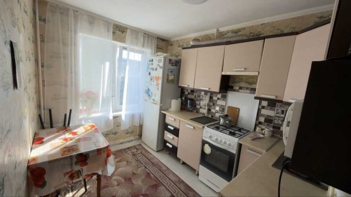 3к квартира 65м2, роздільні кімнати, поверх 4/9, м-н Алмазний - фото 1