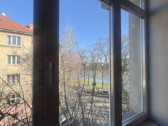 Продаж 2 кімнатноі Рафанди на набережній Ужгород