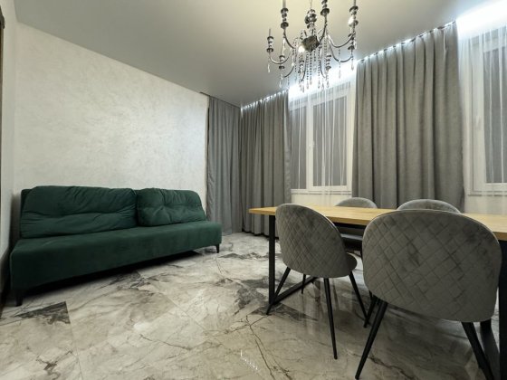 Продається квартира з ремонтом та меблями Ужгород