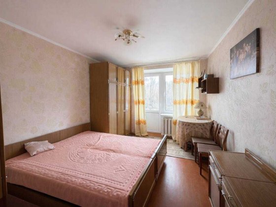 Продам  2-кімнатну квартиру  в цегляному будинку Рівне