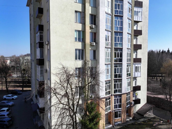 Продам 1-кімнатну квартиру вул. Данила Галицького, район Мототреку. - фото 1