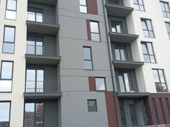 Продам 1 кімнатну квартиру в центрі. Ужгород