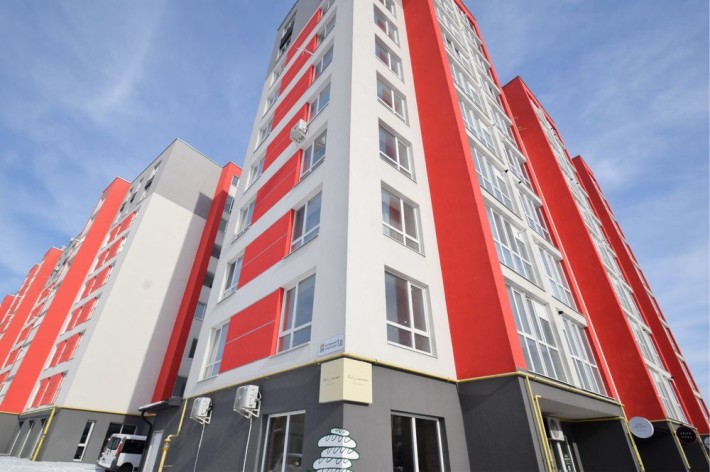 Продаж 2к квартири по вулиці Корольова 13а - фото 1