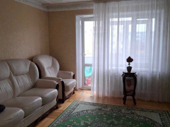 Продається 3 кімнатна квартира Героїв Сталінграду,17/24 Полтава