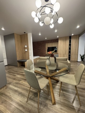 Однокімнатна новобудова з сучасним ремонтом - фото 1