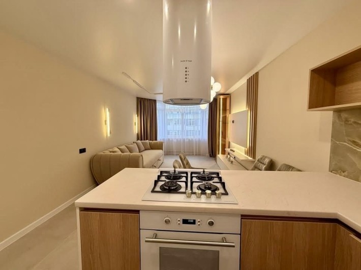 Продаж сучасної квартири вул. Смакули - фото 1