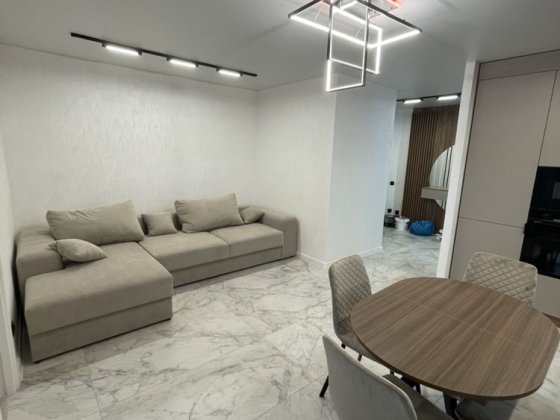 Продаж гарної 2-к квартири по прсп.Злуки Тернопіль