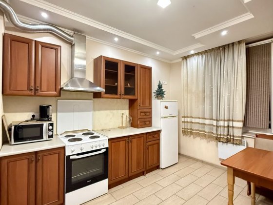 Продам УКОМПЛЕКТОВАНУ 2х кімн. НОВОБУДОВУ, Чорноморська (парк ШЕВЧЕНКА Черновцы