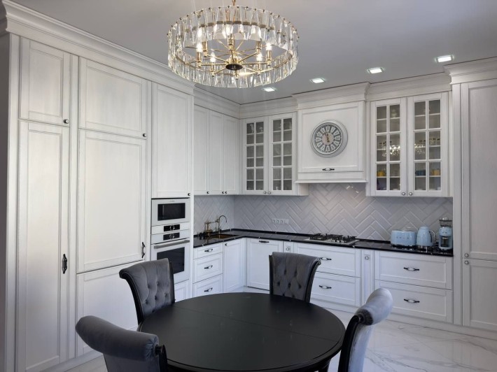 Ідеальна квартира в центрі! 3 кімнати, ремонт, меблі та паркінг! - фото 1