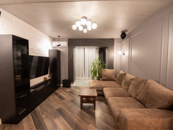 Продаж сучасної дворівневоі 3-кімнатної квартири (102 кв.м) в центрі Суми