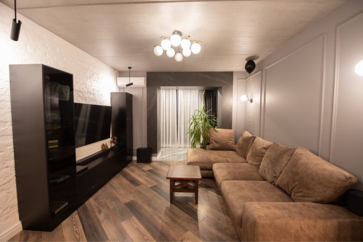 Продаж сучасної дворівневоі 3-кімнатної квартири (102 кв.м) в центрі - фото 1