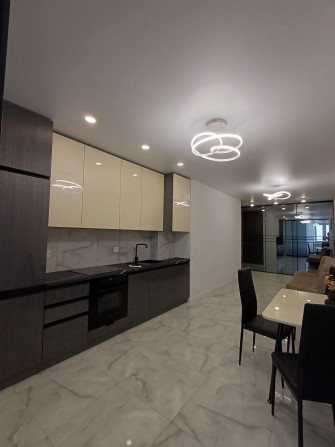 Преміум 2-кімнатна квартира в центрі міста - фото 1