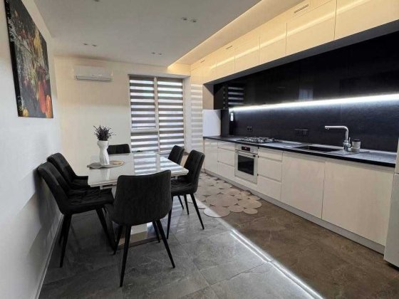 2к квартира з видом на Дніпро ЖК Сімейний Люкс, МИТНИЦЯ Черкаси