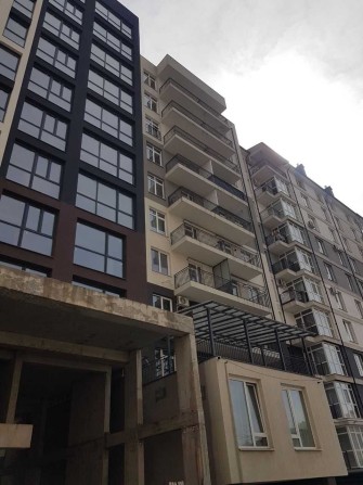 1000$/м2. 1 кімн.новобуд 56м2. р-н Майдану, вул.Щербанюка 79, Чернівці - фото 1