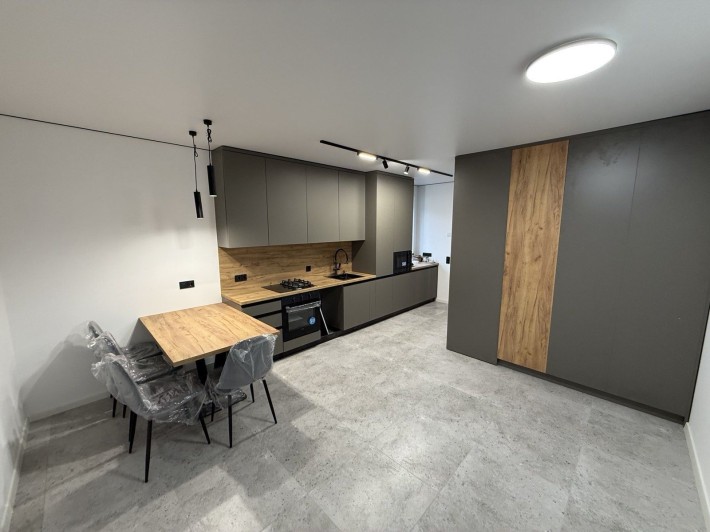 1 кім.квартира 51м2 з готовим ремонтом - фото 1