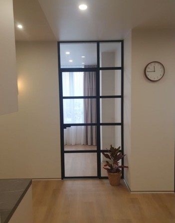 Сучасна 3-а кв-ра в центрі міста. Новобуд. - фото 1