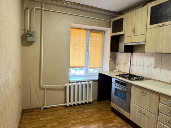 Продаж трикімнатної квартири Черкассы