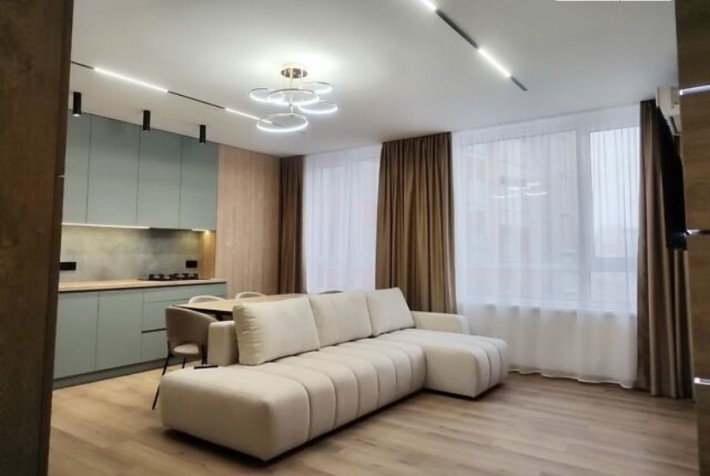 Продається 3 кімнатна квартира в Центрі - фото 1