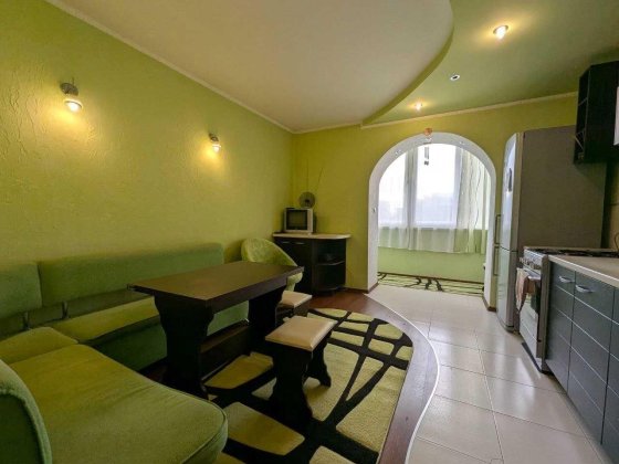 Продається простора 2-кімнатна квартира Ужгород