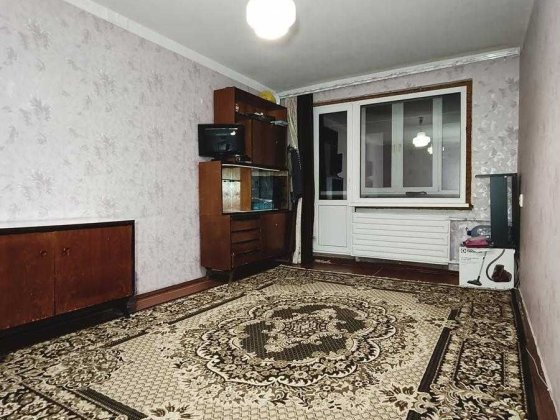 Продаж бюджетної 1-кімнатної квартири 32 м2 біля ринку НИВА, по Пухова Чернігів