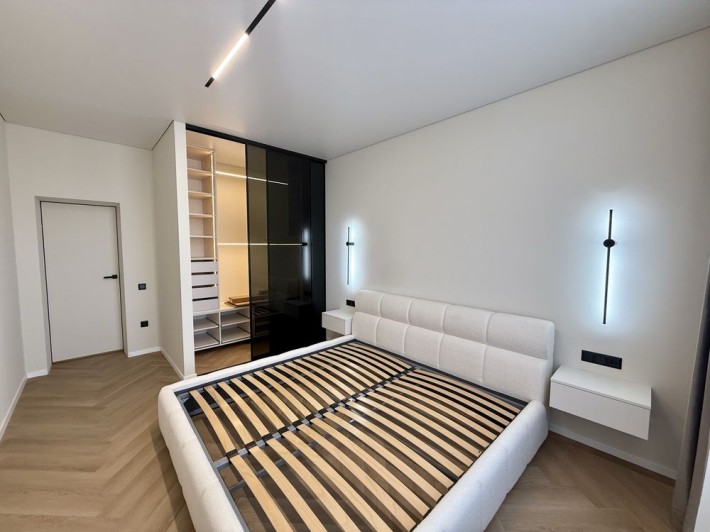 2к квартира, з розкішним ремонтом , в елітному районі - фото 1