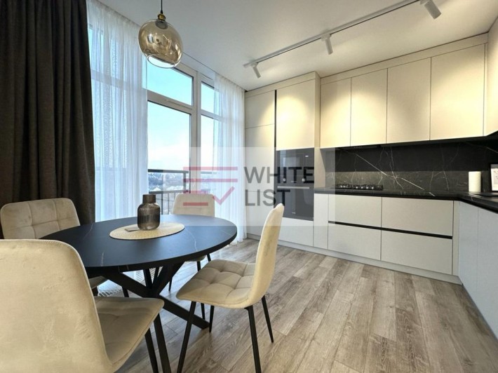 Продаж укопмлектованої квартири в зданому будинку - фото 1